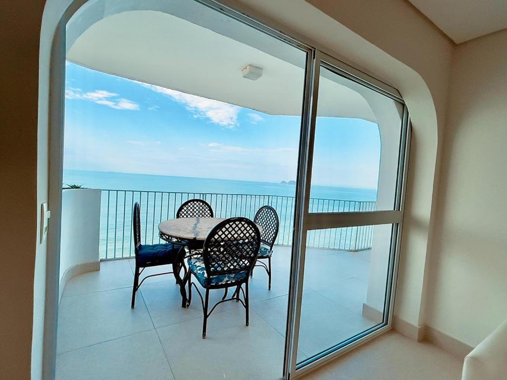 Apartment Morro Do Maluf De Frente Ao Mar!